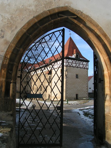 HAZMBURK A BUDYNĚ N/OHŘÍ